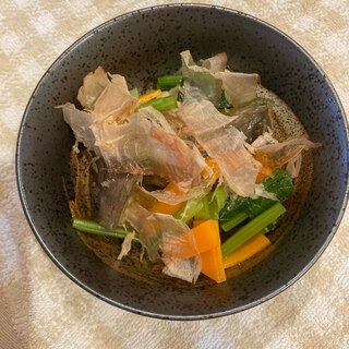 小松菜、にんじん、なすのお浸し
